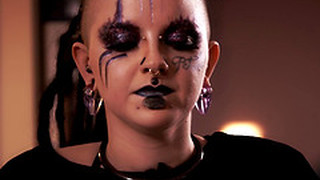 Hot Goth Girl Luna Lavey Spreads Her Legs For A Great Shag