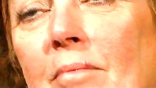 Mature Women - Fun At The Glory Hole