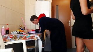 Adriana Ar Face Orice Pentru Bani .